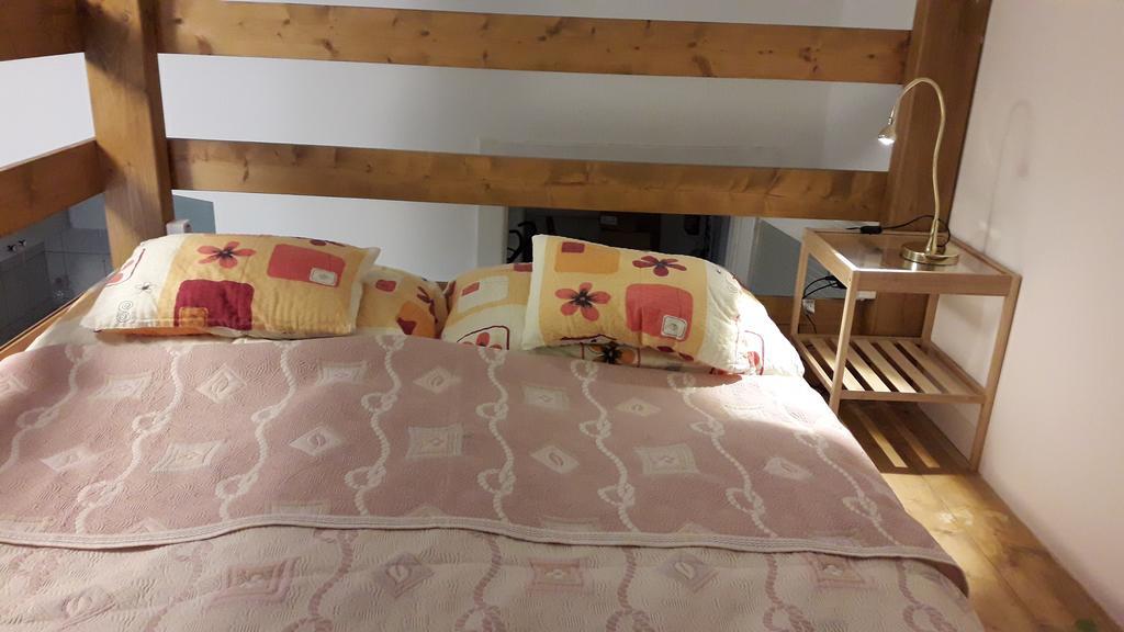 O-Ujlak Apartman บูดาเปสต์ ภายนอก รูปภาพ