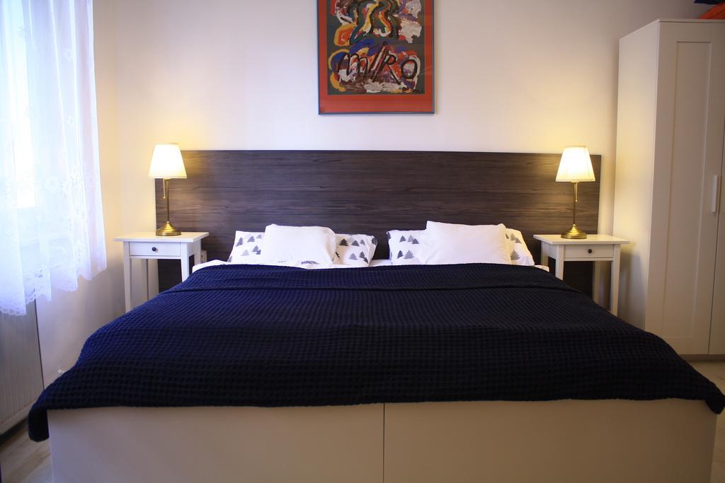 O-Ujlak Apartman บูดาเปสต์ ภายนอก รูปภาพ