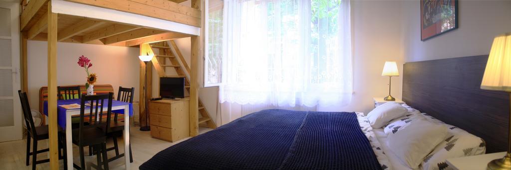 O-Ujlak Apartman บูดาเปสต์ ภายนอก รูปภาพ