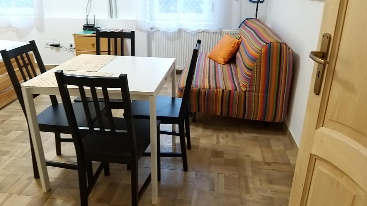 O-Ujlak Apartman บูดาเปสต์ ภายนอก รูปภาพ